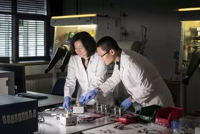 德国科学家研发新电解质 让钙电池投入实用并取代锂离子电池