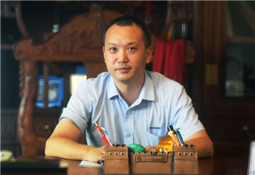 Wang Dong was rated as the "expert with outstanding contributions" of Zhuxi County, Shiyan